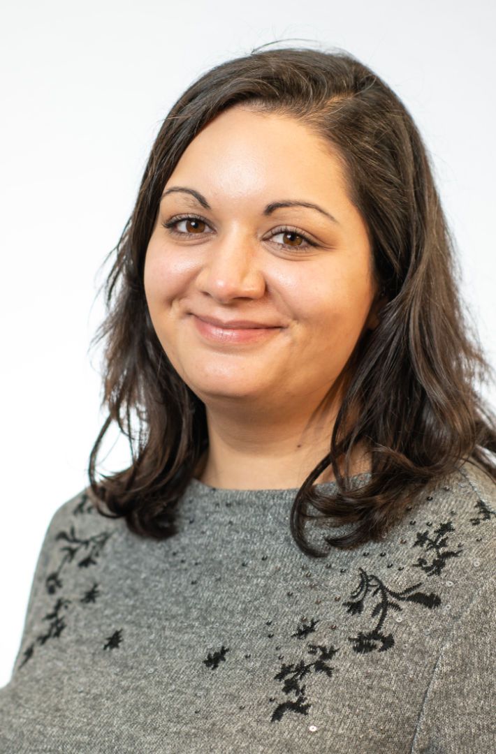 Yasmin Banski